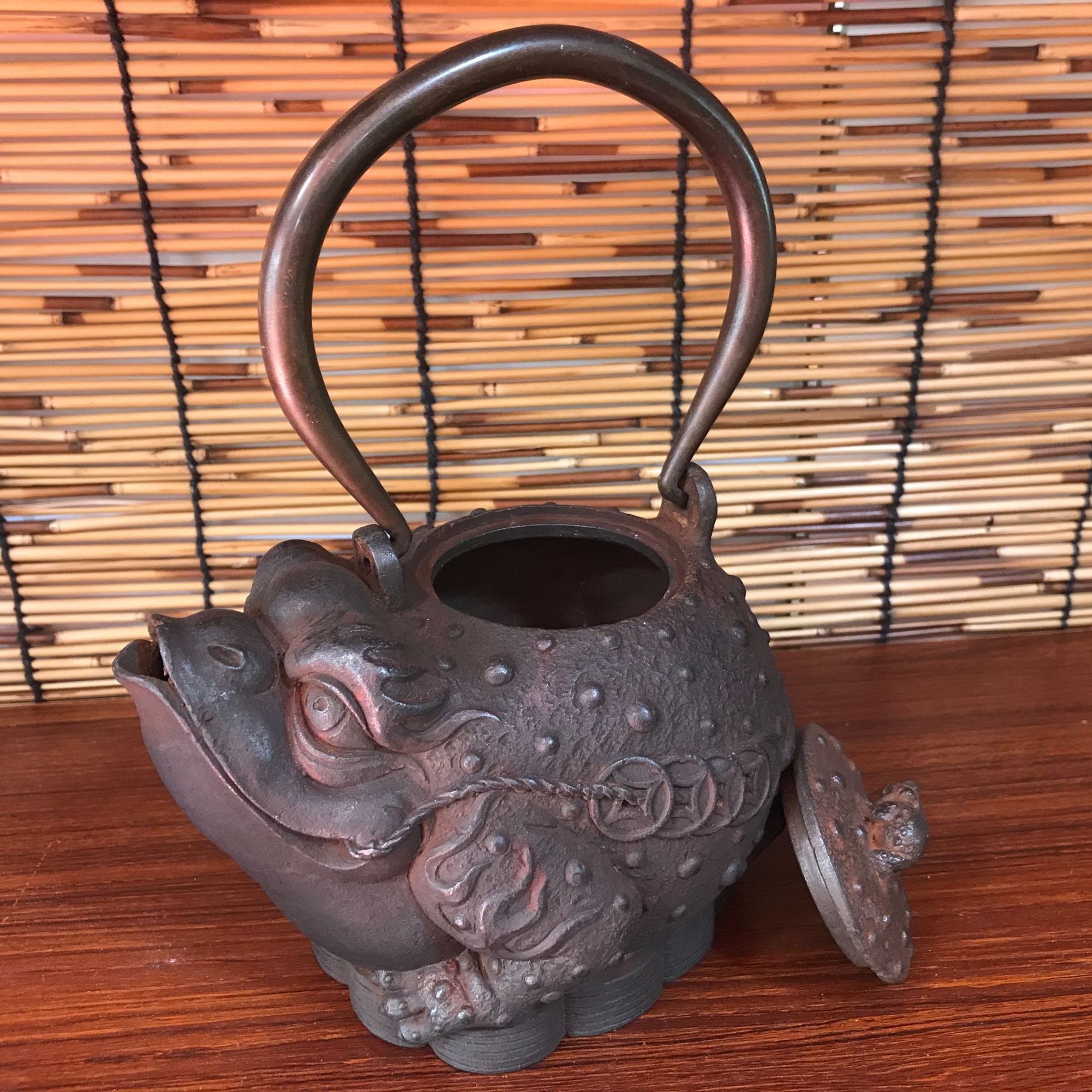 Xia Jietie pot manufacturer spittor brother pot of checking iron pot of cast iron teapot in southern Japan iron pot