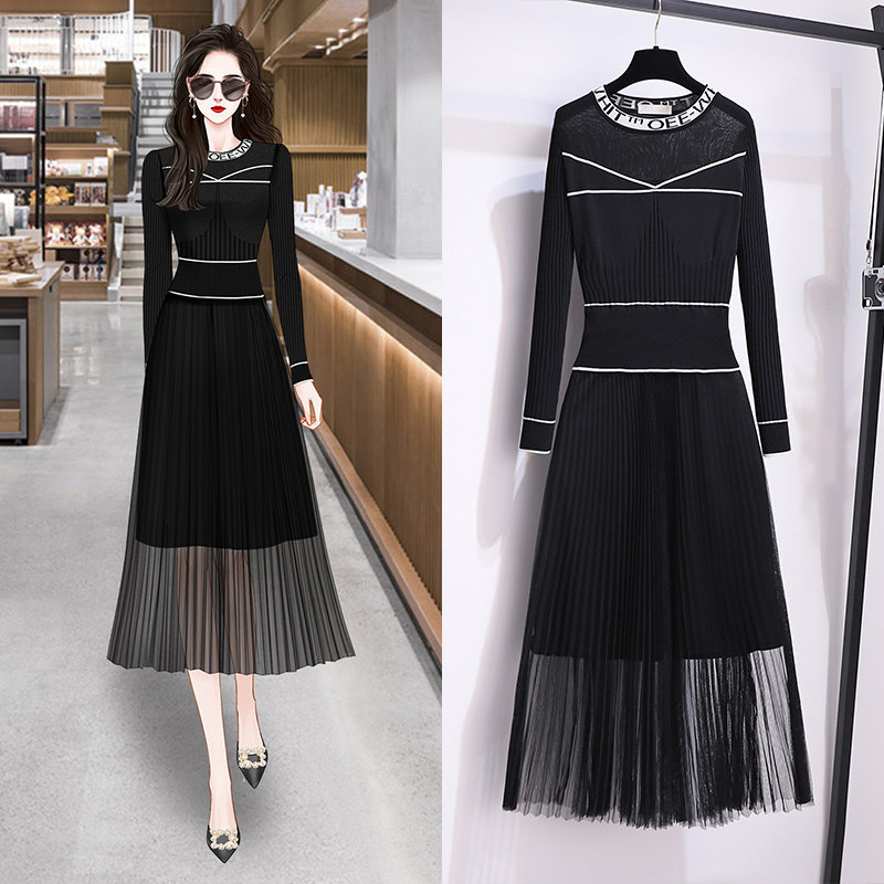 Texture High Black Fake Two 2022 new temperament plead mesh yarn splicing knitting dress female