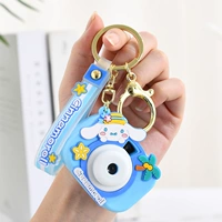 Подлинная летняя собака-камера-биг