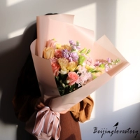 Смешанный и сопоставленный стиль букета D