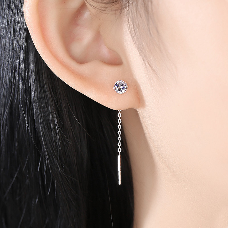 Sterling silver earrings women earrings 925 silver stud earrings Korean version of simple single diamond four-claw single diamond short wild matching net red tassel