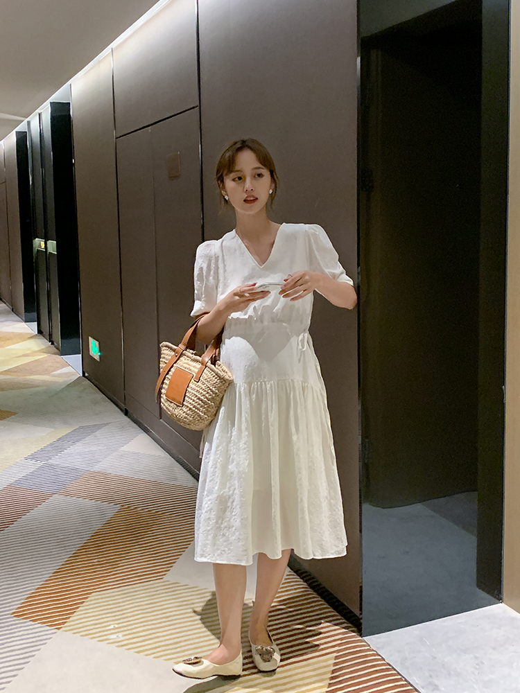 Pregnant women summer dress summer thin v-neck large size short sleeve loose large size dress medium and long version temperament tide