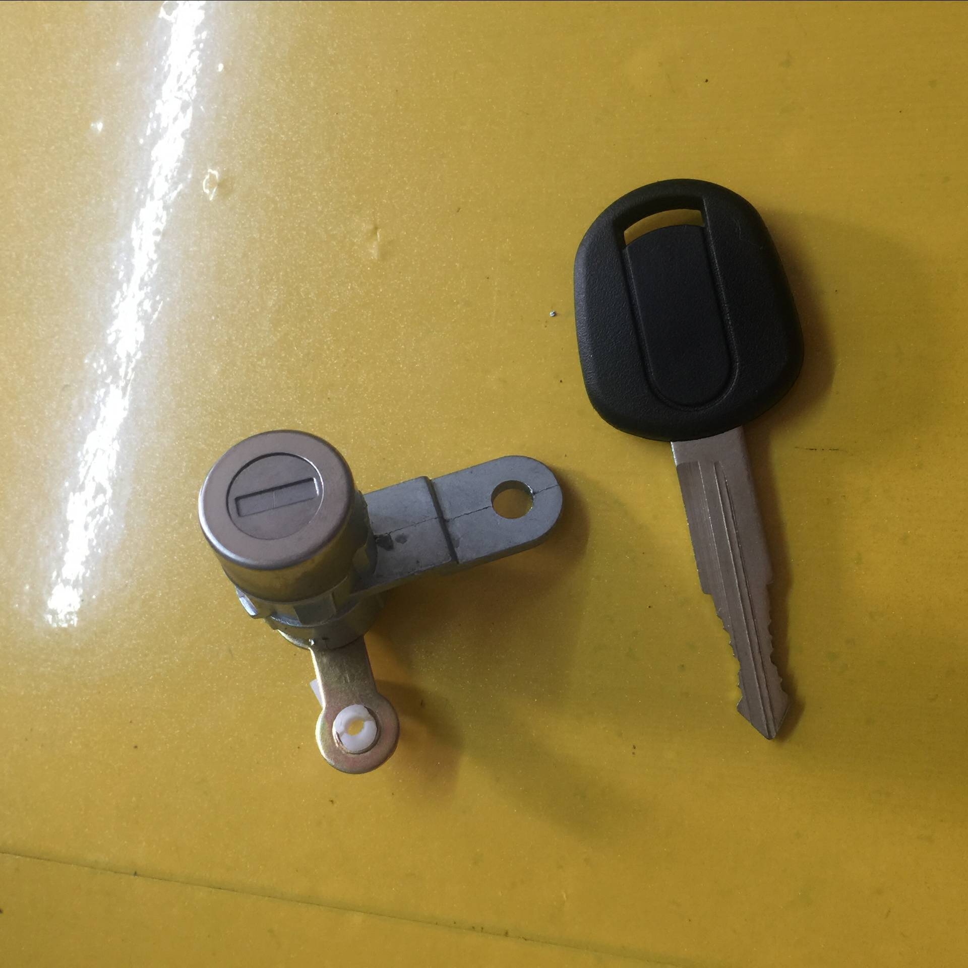 New Kai Yue Old Kai Yue Automotive Lock Core Buick left door lock core cab lock core