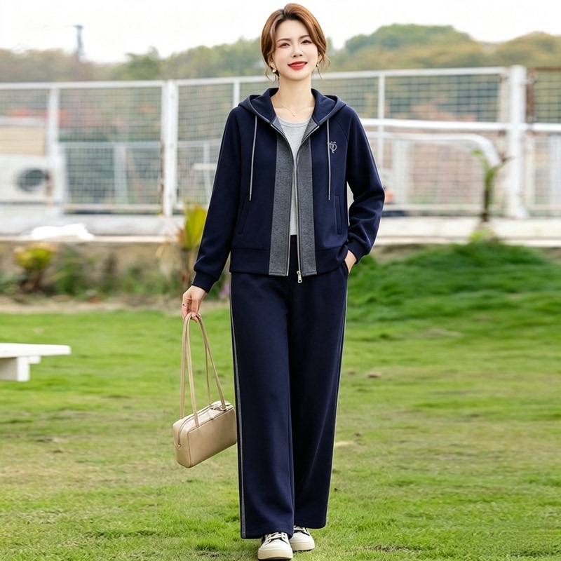 Fashionable Casual Suits for Middle-Aged and Elderly Women 2026 New Style Mom's Spring and Autumn Denim Top and Wide-Leg Pants Two-Piece Set