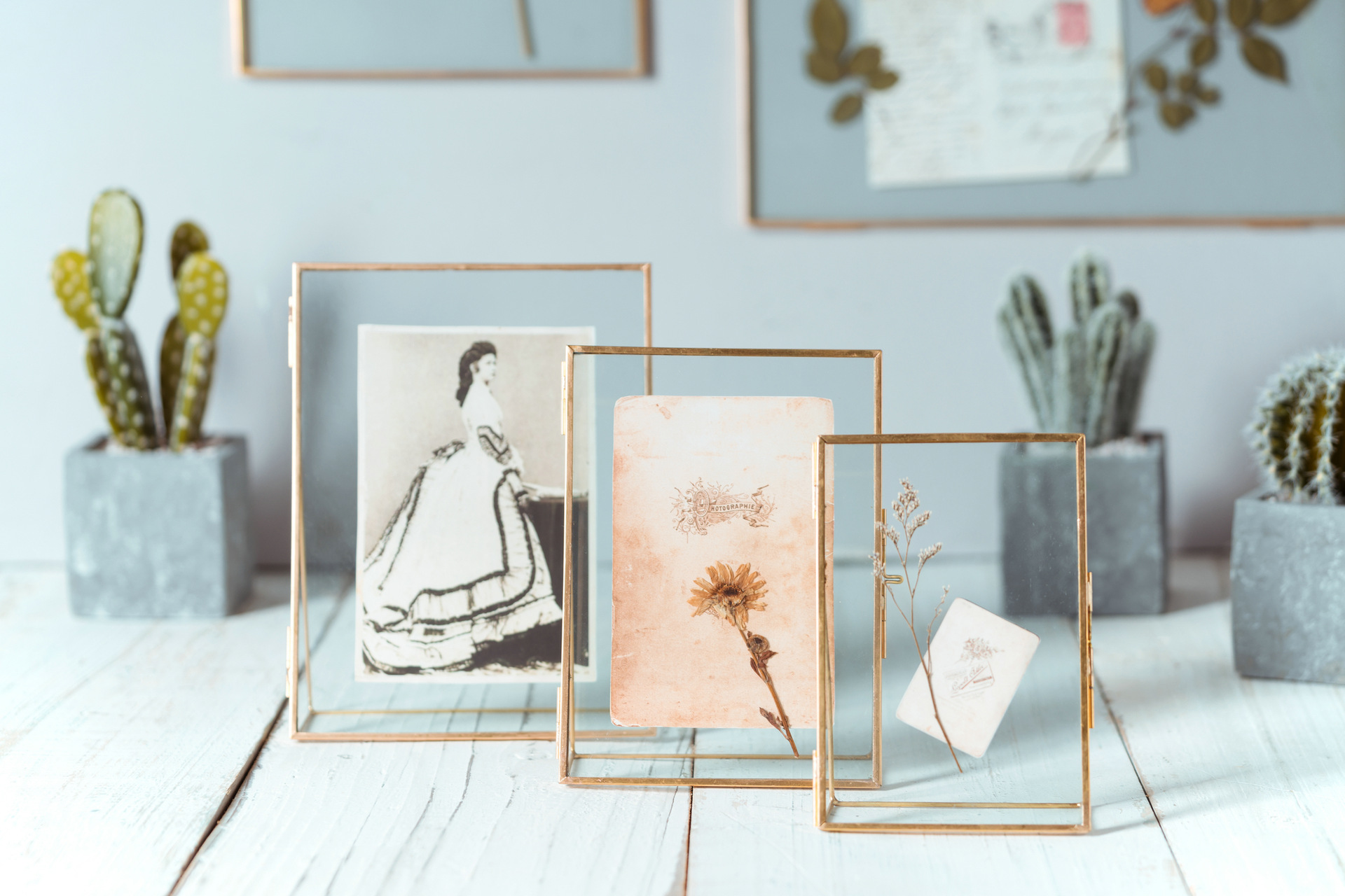 Runjia home wrought iron metal glass decorative photo frame home living room bedroom dry flower diy gold frame ornaments