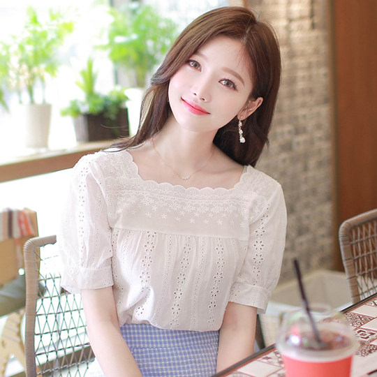 White Shirt for Women, Short-Sleeved, 2024 Summer New Lace Top, Super Fairy-Like, Stylish and Sweet, Square Neck, Puff Sleeve Blouse