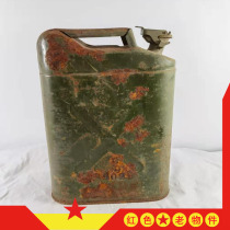 Folklore old objects nostalgic collection of old-fashioned oil barrels army green gasoline barrels second-hand old iron barrels retro decoration ornaments