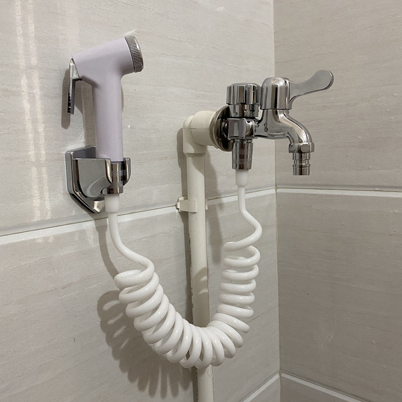 Bathroom toilet flushing artifact toilet spray gun household toilet flushing spray gun water tank three-way flusher bath cleaning