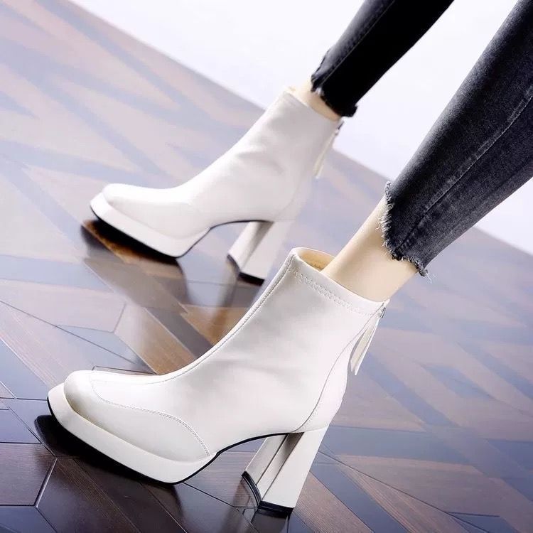 Thick-Soled Chunky High-Heeled Short Boots for Women, 2025 Autumn and Winter New Style, Elegant Square Toe, Waterproof Platform, Fleece-Lined, Fashionable Martin Boots Thick-Soled Chunky High-Heeled Short Boots for Women, 2025 Autumn and Winter New Style, Elegant Square Toe, Waterproof Platform, Fleece-Lined, Fashionable Martin Boots