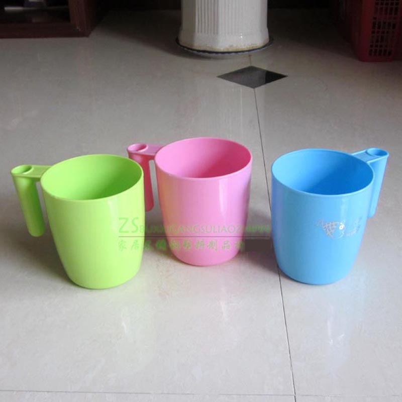 Plastic thickened toothbrush mouth cup household with handle with toothbrush hole student without cover tooth cylinder mouthwash cup brushing cup