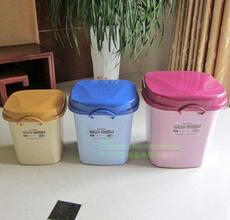 Plastic belt wheel has a cap - rice barrel 10 kg 15 kg 25 kg storage rice - tank rice - cylinder cabinet for more use