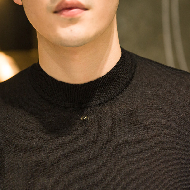 Mùa xuân và mùa hè của nam giới áo len mỏng áo len ngắn tay triều của nam giới T-Shirt Hàn Quốc phiên bản của chặt chẽ-phù hợp nửa cao cổ áo băng lụa đáy áo