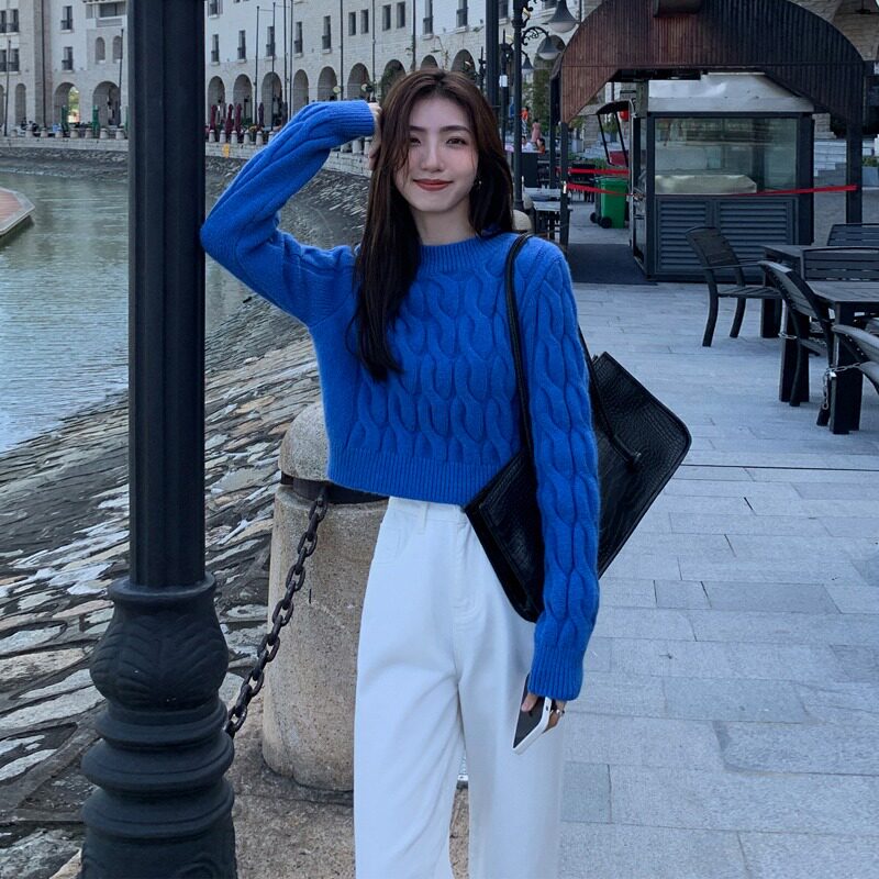 Klein Blue Short Twist-Knit Sweater for Women, New Autumn and Winter High-Waisted Pullover, Lazy Style Knit Top, Thick Klein Blue Short Twist-Knit Sweater for Women, New Autumn and Winter High-Waisted Pullover, Lazy Style Knit Top, Thick