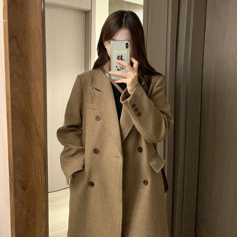 Woolen Coat for Women with down Lining, New Autumn and Winter Style, Petite Size, High-End Hepburn Style, Regular Shoulder, Thickened Woolen Overcoat Woolen Coat for Women with down Lining, New Autumn and Winter Style, Petite Size, High-End Hepburn Style, Regular Shoulder, Thickened Woolen Overcoat