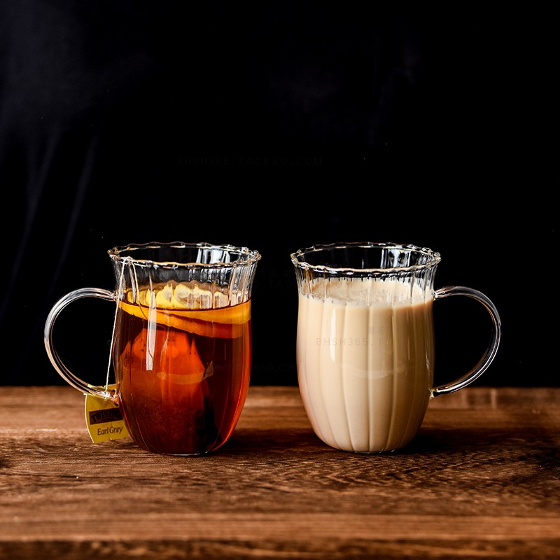 Retro elegant and small black tea cup Delicate Glass Cup Mark Cup Glass Cuddly Cup Super Light