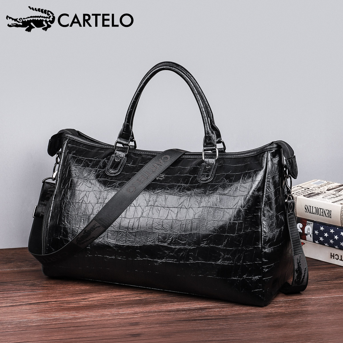 Cardile crocodile travel bag men's portable storage bag large-capacity business travel leisure luggage fitness bag women's tide