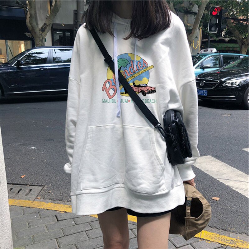 Sweatshirt T-shirt Women's Chains Chains 2021 New spring autumn season easy Korean version of teenage girl feeling chic 100 lap outside wearing blouses