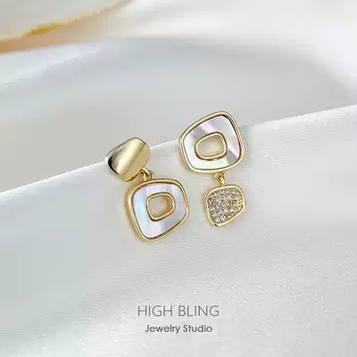 Classic high-end natural shell mosquito coil ear clip without pierced ears Female male wild earrings Ear needle Female silver needle