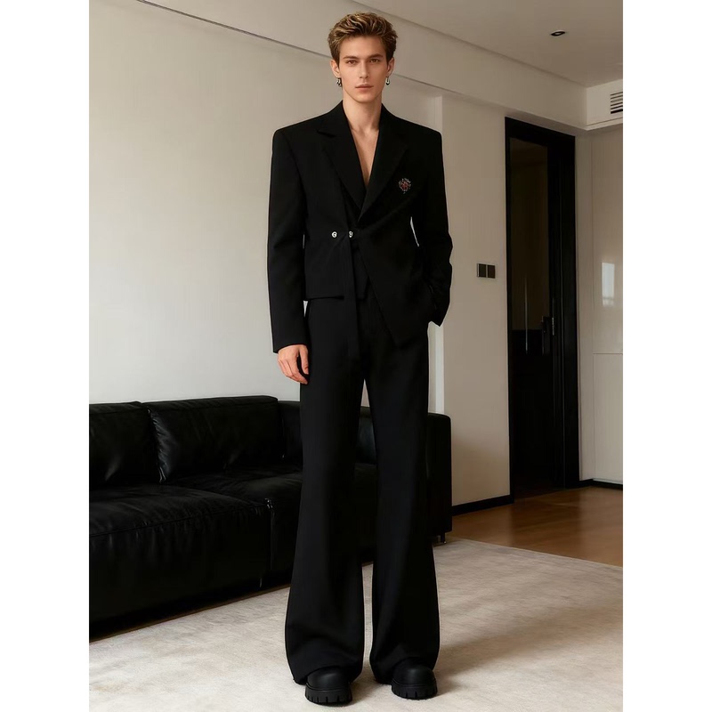 He Saiye Niche Design Short Suit for Men with Shoulder Pads, Versatile Suit Set, Cool and Stylish Blazer