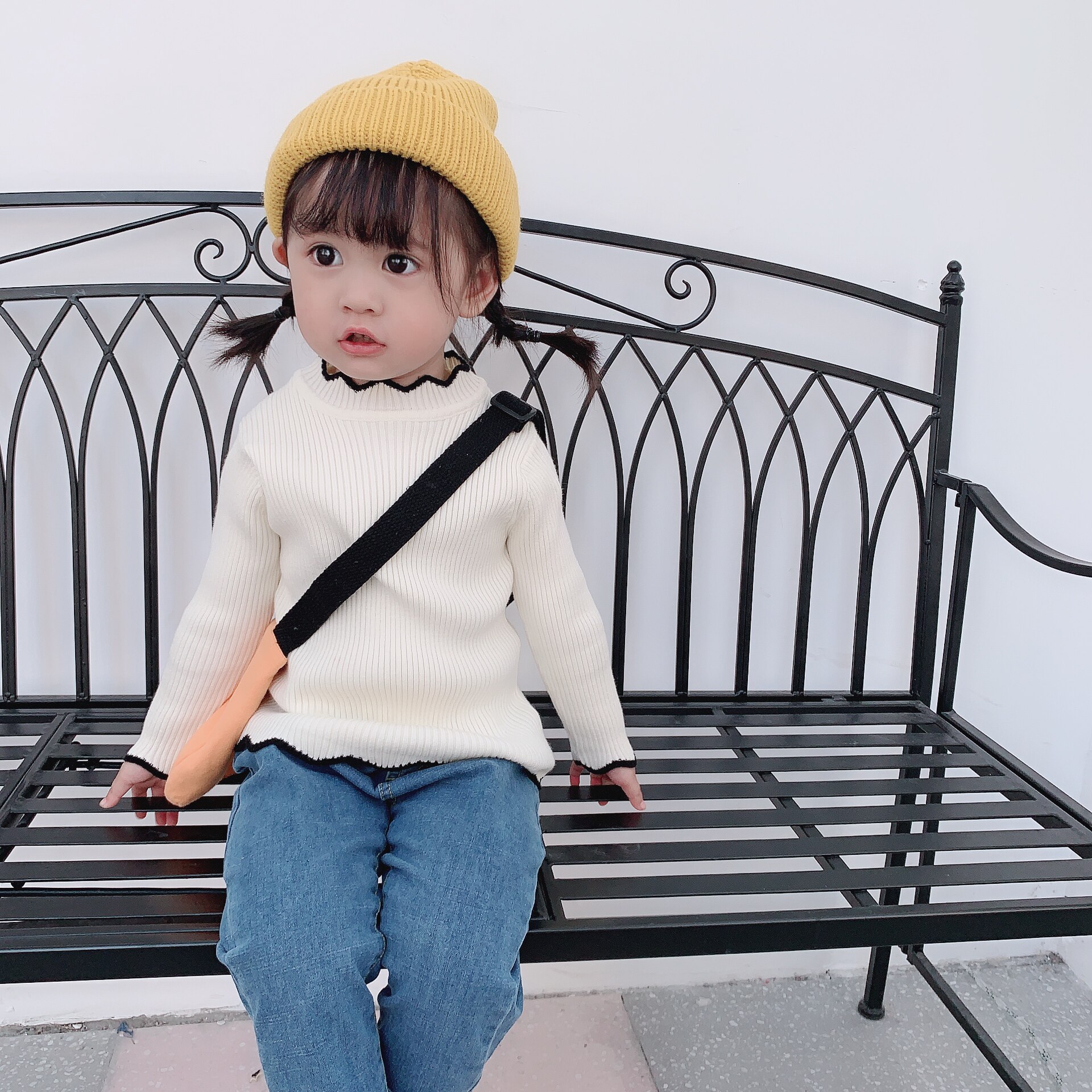 Girls' bottoming sweater Korean style girl's foreign style knitted sweater autumn and winter baby baby plus fleece sweater girl 1-3 years old