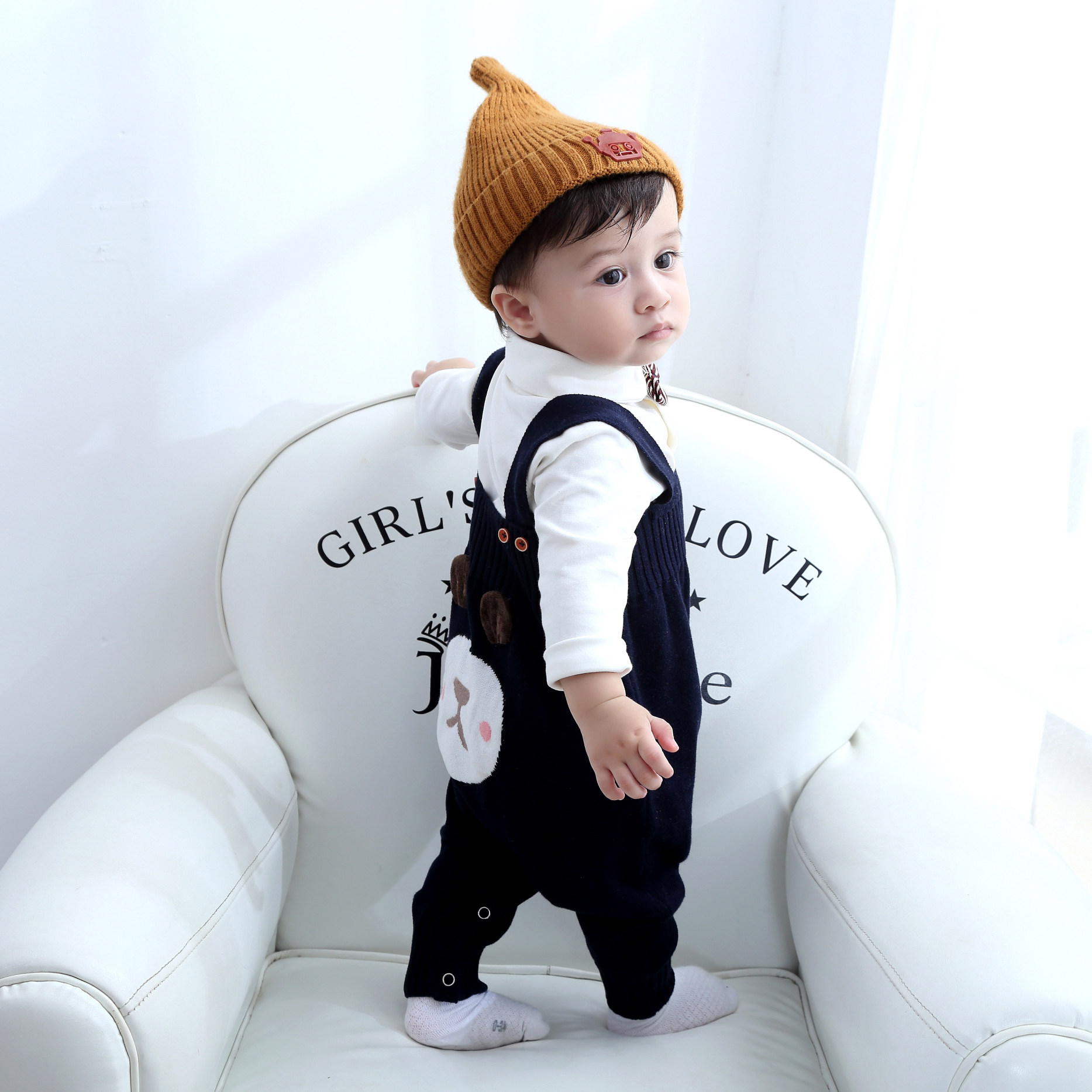 Spring baby cuddle with baby bag pants gush open gear 0-2 year old male baby autumn large PP wool line knit pure cotton pants winter lady