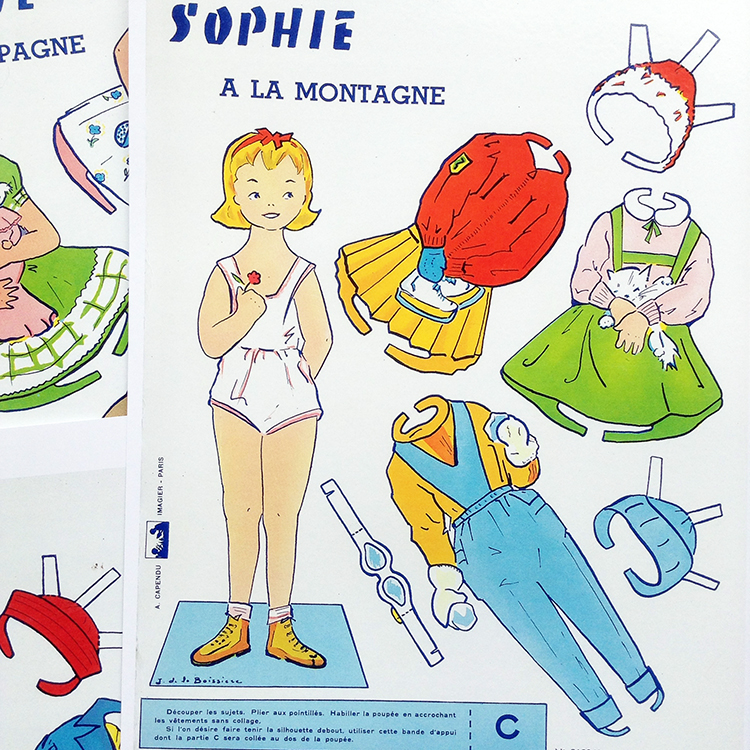Girls paper doll change paper baby change paper doll