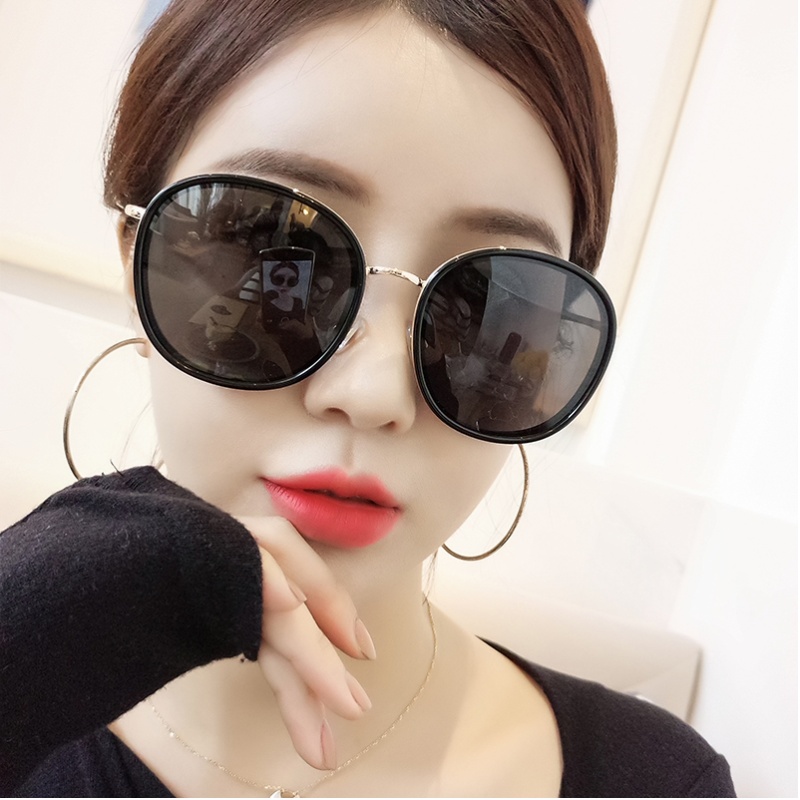 2022 New sunglasses female Han version Tide Netting Red Polarized Sunglasses Round Face resistant UV large face Slim Glasses
