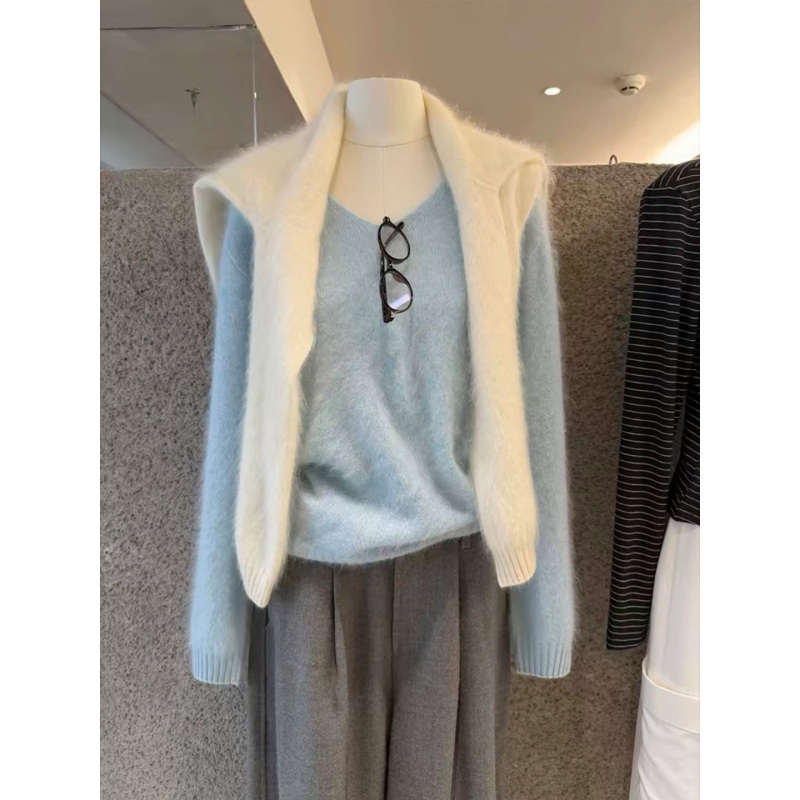 Cashmere Brushed Wool Mulberry Silk Knitted V-Neck Sweater Top in Melange Color, Lazy Style, Soft and Loose for Autumn and Winter