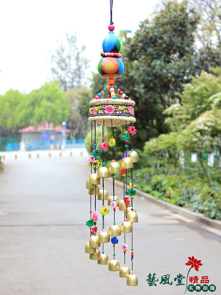 Characteristic handmade grass drum gourd wind bell hanging Yunnan ethnic Feng Shui bell dining room tea art museum Home decoration pendant
