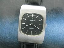 1973 - Great face dark blue rectangular butterfly flying neutral European and American male watch antiques 625