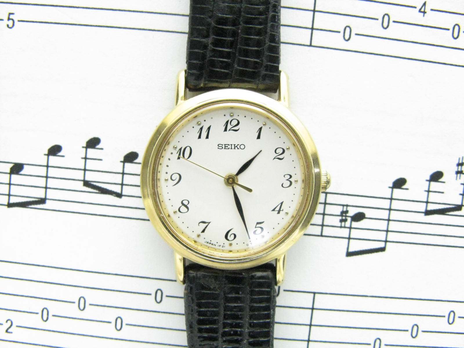 Digital Scale Seiko Girl Round Quartz Ultra-Thin Japanese Woman Watch (Lancet Needle)