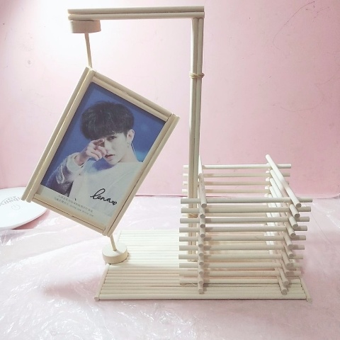 High School Generic Technical Works Materials Photo Frame Handmade Diy Simple Photo Shelf Tech small production Invention Event