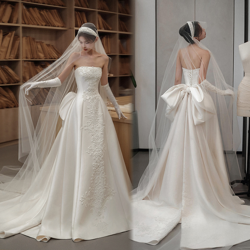 Satin A-Line Skirt Light Wedding Dress Strapless Bow Trailing Luxurious Fairy-Like Heavy Embellishment French Hepburn Style Reception Dress