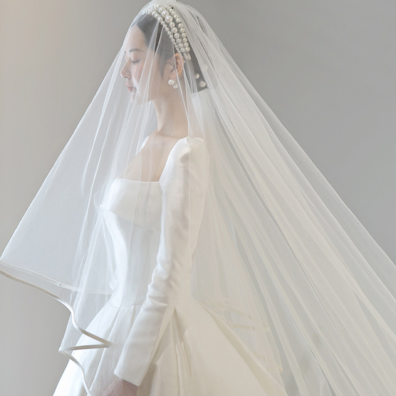 (Yunling) Overlong head yarn wrapping satin pasta white minimalist covering the Han-European-style brigade slapping a double-layered Mori tie trailing