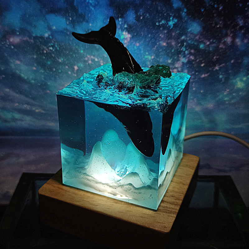 Ventron Handmade Products Resin Drip Glue Finished Products Creative Marine Whale Tabletop Gift Little Night Light USB Pendulum