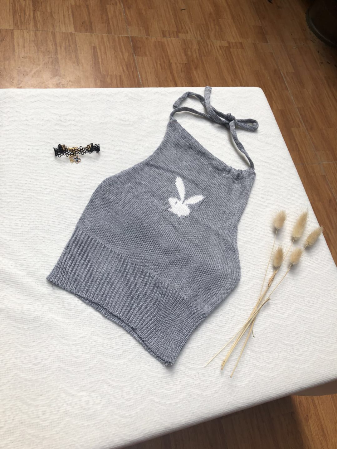 Mùa hè Hàn Quốc phong cách sang trọng thỏ treo cổ áo sơ mi backless mới giảm béo tính khí ngắn đan áo yếm áo kiểu nữ đẹp 2021