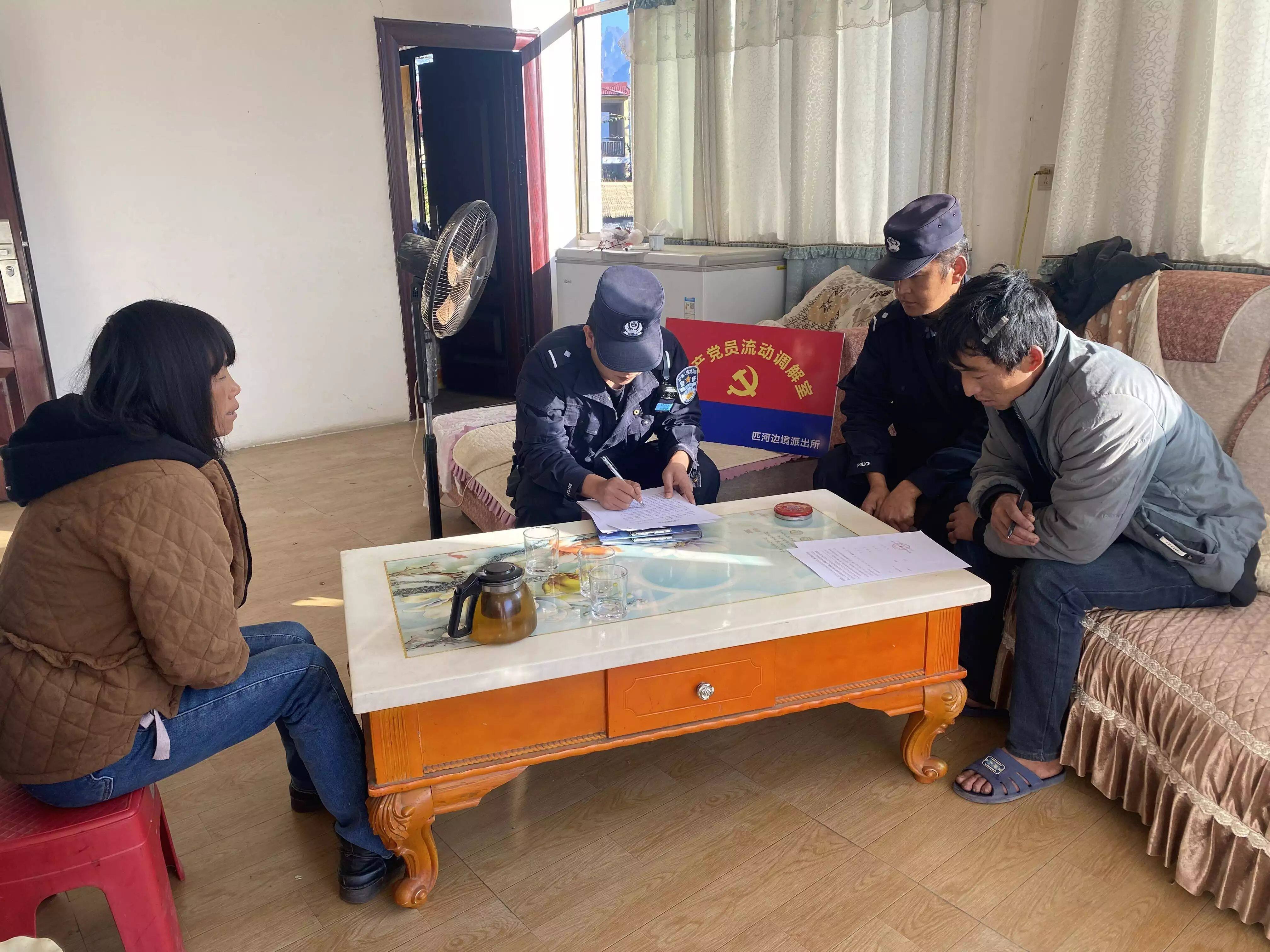 男子不掀马桶圈 妻子跟擦10年崩溃