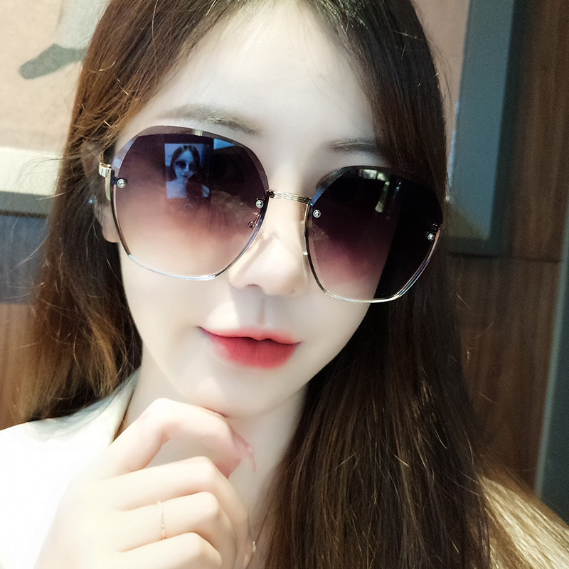 Hong Kong I Tgreg sunglasses female tide polarized anti-UV sunglasses summer net red round face big face thin glasses
