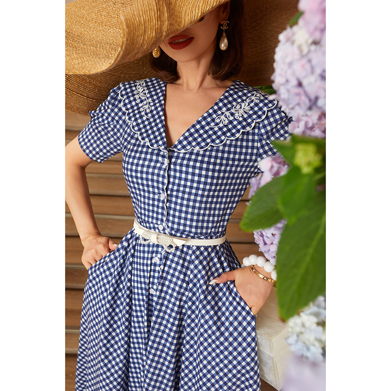 French Resort Style Three-Dimensional Embroidered Lace Sailor Collar Vintage Plaid Shirt Dress Mid-Length Dress 71709