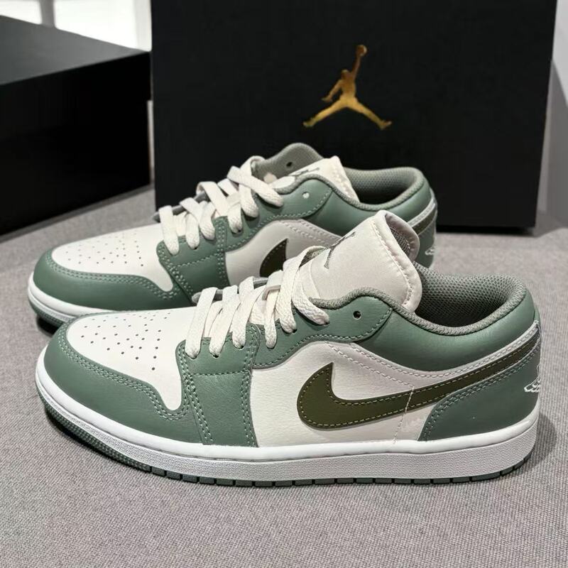 Authentic In-Stock Nike Air Jordan 1 Low Nike Low-Top Classic Basketball Shoes 553558-300 Authentic In-Stock Nike Air Jordan 1 Low Nike Low-Top Classic Basketball Shoes 553558-300