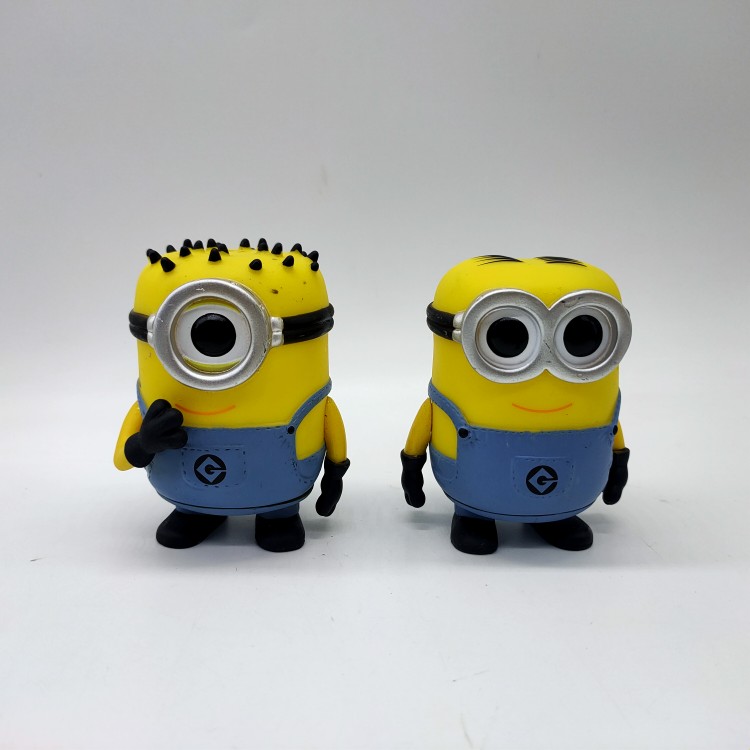 Genuine Casual Goods Cartoon God Stealing Milk Dads Small Yellow Man Paparazzi Series Model Figure Cute Toy Swing