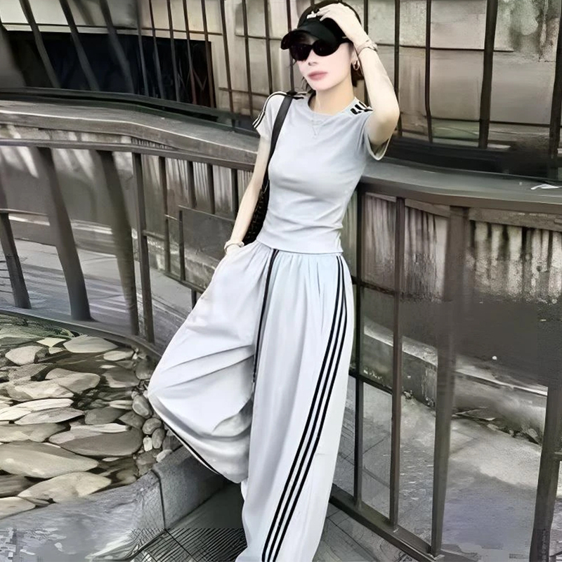 Sports Suit for Women 2026 Summer New Loose Korean Style Fashion Striped Round Neck Short-Sleeved Long Pants Casual Two-Piece Set Sports Suit for Women 2026 Summer New Loose Korean Style Fashion Striped Round Neck Short-Sleeved Long Pants Casual Two-Piece Set
