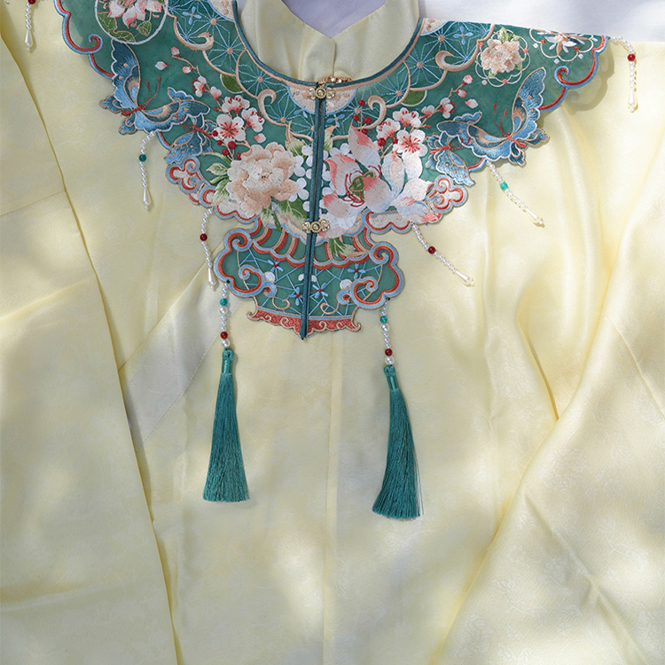 李羅閣オリジナル雲肩中国風重刺繍タッセル独身ドレス万能DIY花籠雲肩アクセサリー