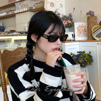 Korean Style Fashion Gm Sunglasses for Women, High-End Retro Square Sunglasses for Beach Vacations, Anti-Ultraviolet Glare