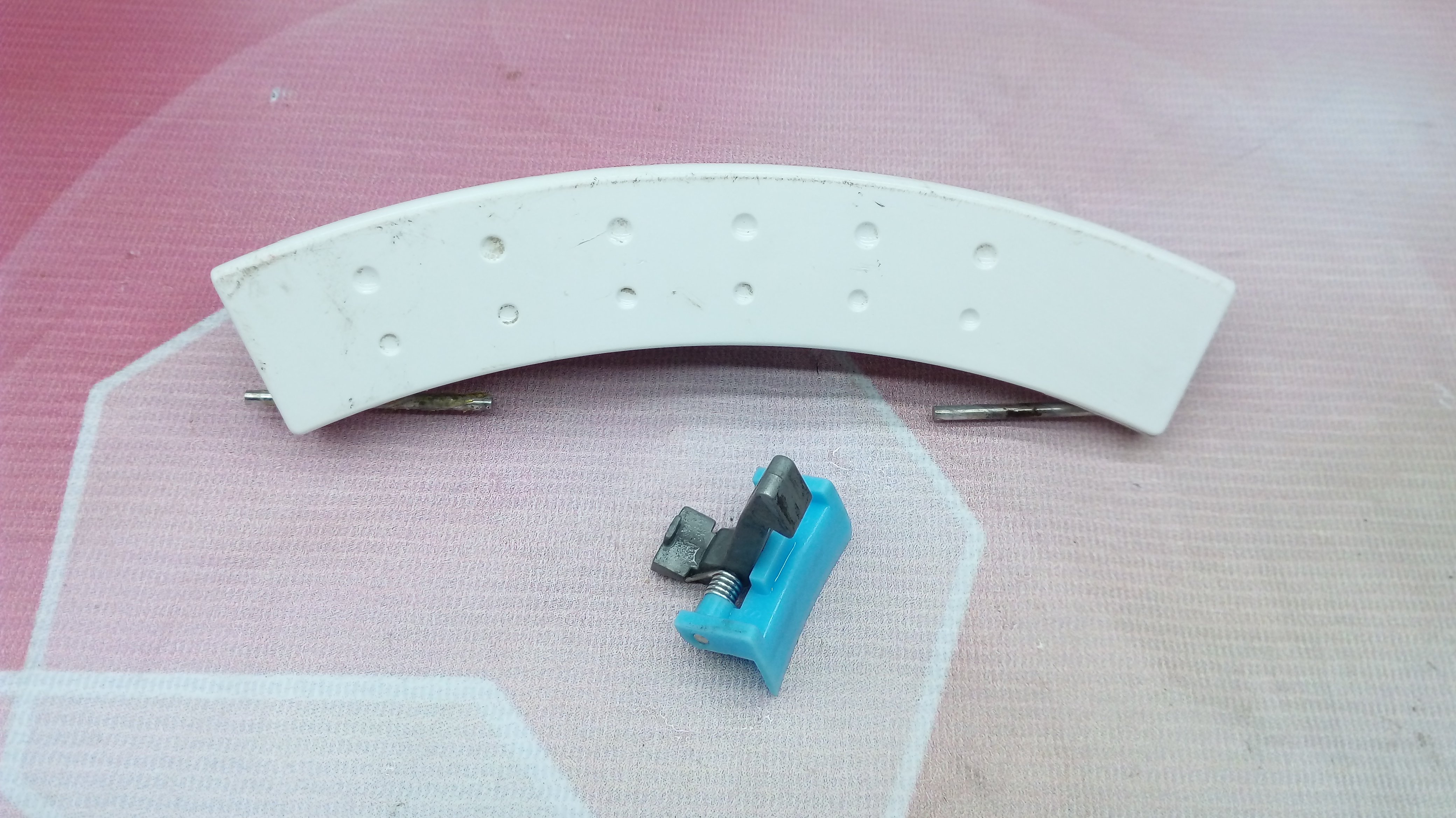 Suitable for roller fully automatic washing machine TG60-1201EP door frame glass door hook hinge