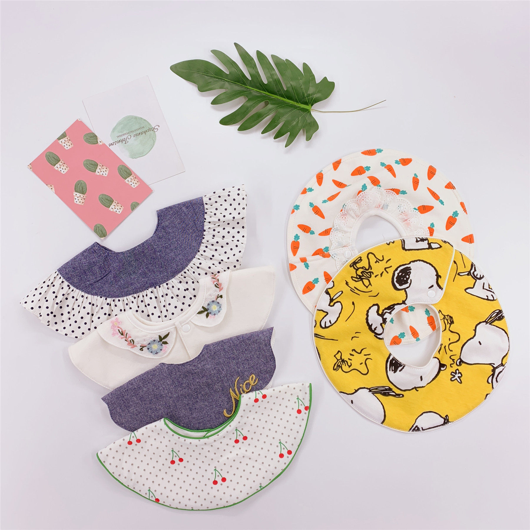 Small bib baby saliva towel pure cotton 360 degree cute round false collar bib Princess lace female baby bib