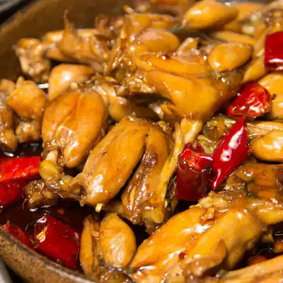 The whole store is full of 3 bags of spicy bullfrog ready-to-eat spicy stewed food snacks 120g