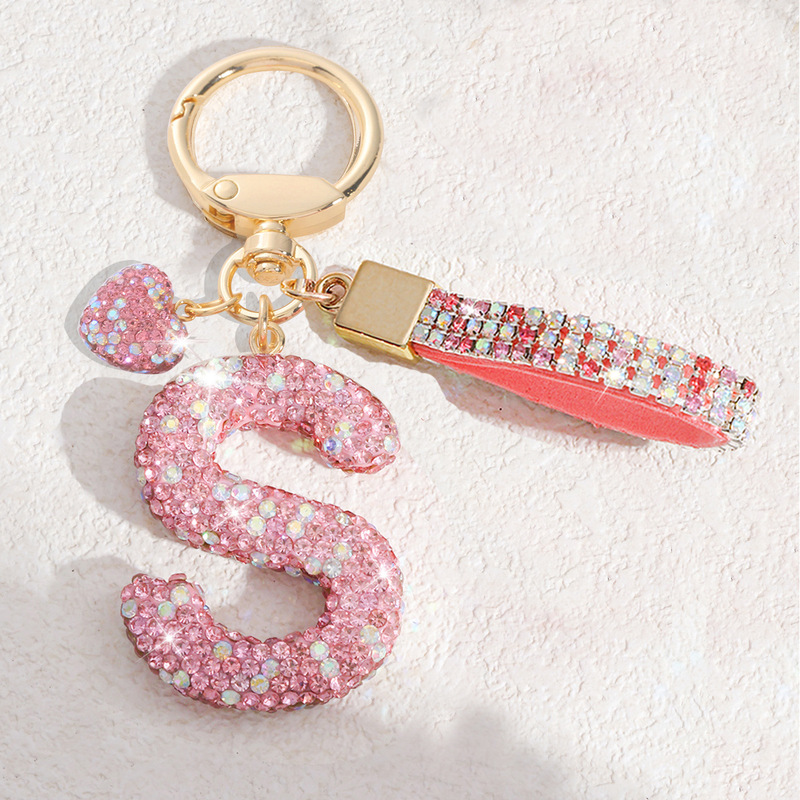 High-End Diamond-Encrusted 26-Letter Alphabet Car Keychain Name Tag for Women's Bags, Exquisite Pendant Accessory for Girlfriends