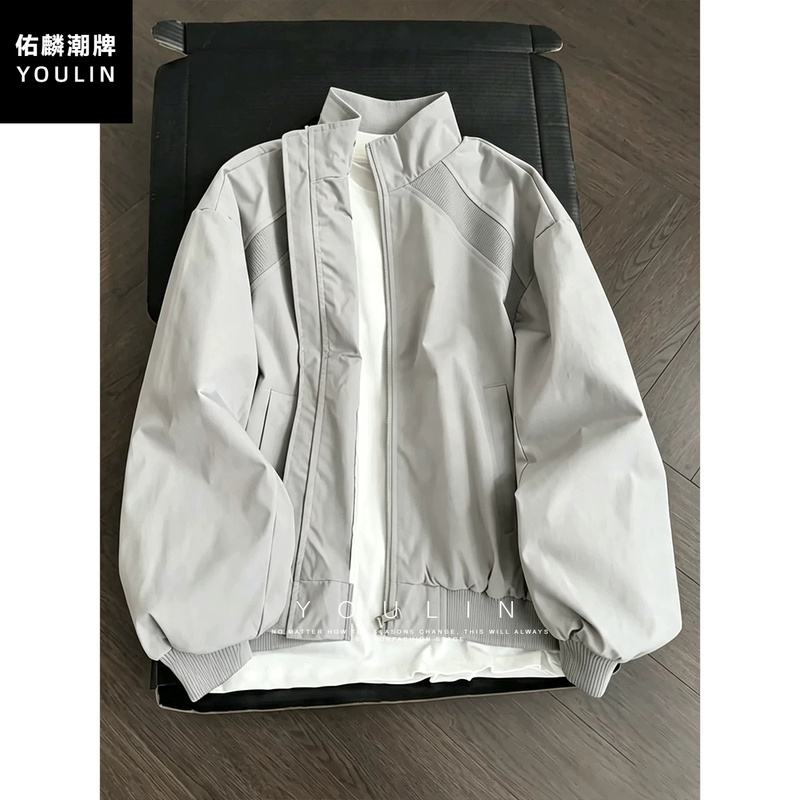 Cleanfit Gray Short Workwear Jacket for Men, Autumn Ribbed Patchwork Straight Shoulder Jacket, American-Style Stand Collar Baseball Jacket