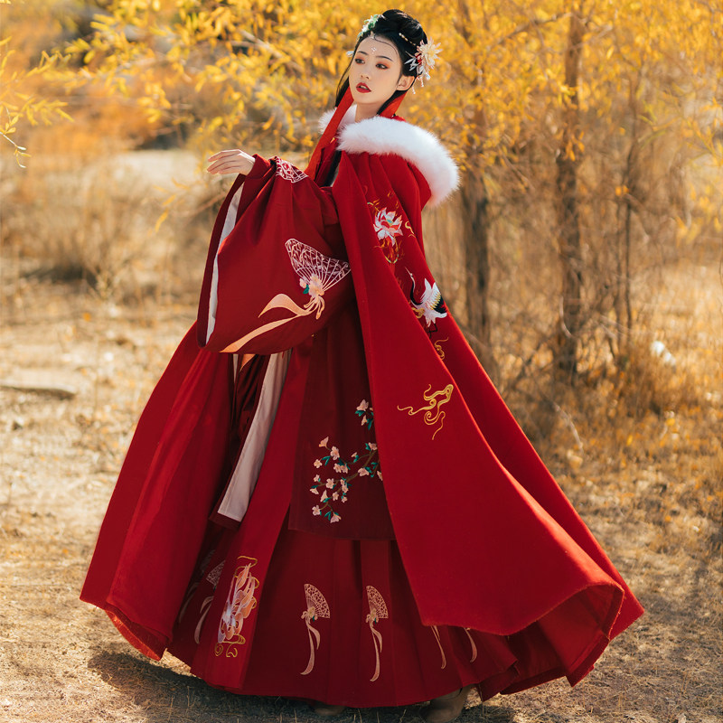 Viscount autumn color Nezha noisy long cloak with Hanfu Ming horse skirt cloak hooded shawl coat autumn and winter
